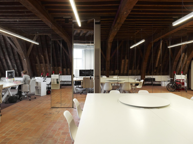 ������������� ��������� ������. ���� ������������ dmvA � �������� � Frederik Vercruysse 