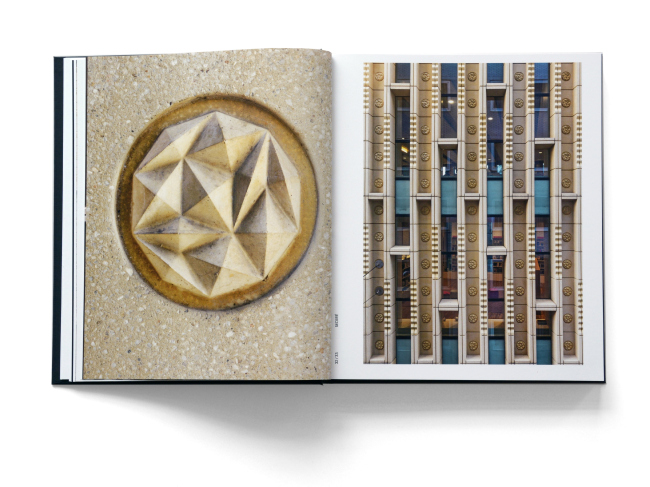 Ornament & Identity � 2018 Hatje Cantz Verlag, Neutelings Riedijk Architects and
authors