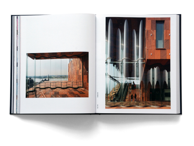 Ornament & Identity � 2018 Hatje Cantz Verlag, Neutelings Riedijk Architects and
authors