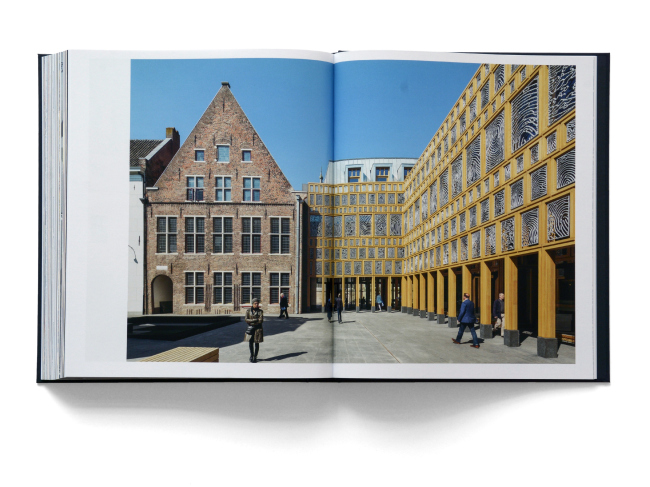 Ornament & Identity � 2018 Hatje Cantz Verlag, Neutelings Riedijk Architects and
authors
