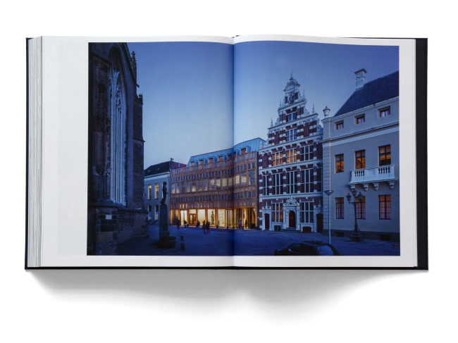 Ornament & Identity � 2018 Hatje Cantz Verlag, Neutelings Riedijk Architects and
authors