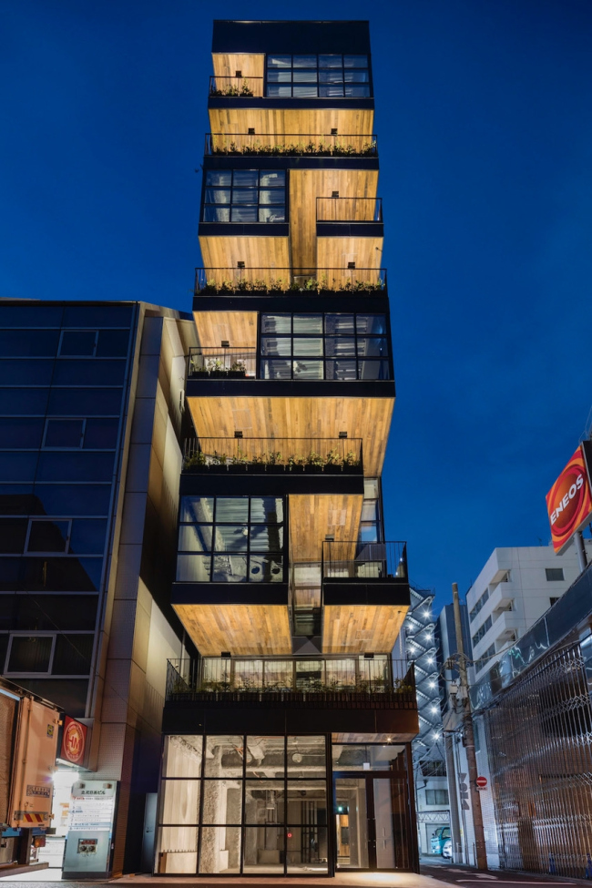 �������� ���������� Kanda Terrace. ���� � Shigeo Ogawa