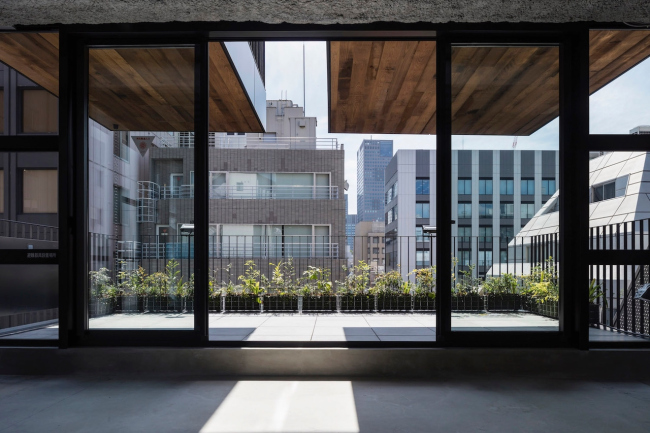 �������� ���������� Kanda Terrace. ���� � Shigeo Ogawa