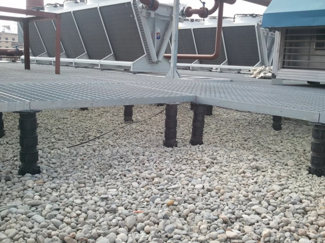 ��������������� ������ �� ������ ����. ���������� � Rosso Riva; Buzon-������