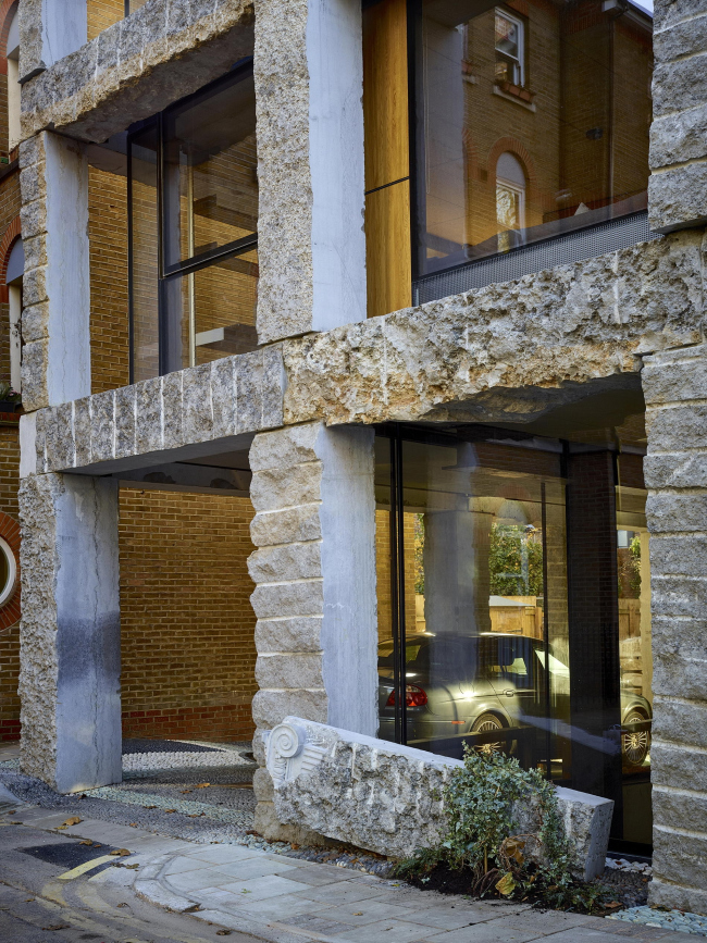 ��������������� ��� 15 Clerkenwell Close