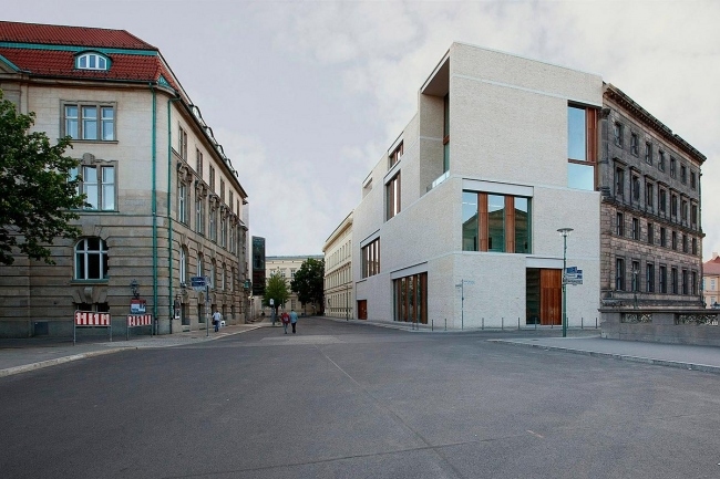 Галерея Хинтер дем Гиссхаус 1 (Ам Купферграбен 10) © Ute Zscharnt for David Chipperfield Architects