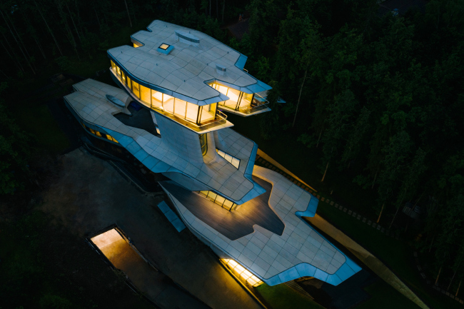 Capital Hill Residence, Zaha Hadid Architects. Photo courtesy by OKO Group