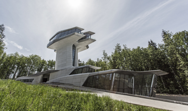 Capital Hill Residence, Zaha Hadid Architects. Photo courtesy by OKO Group