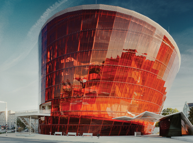 Great Amber � ���������� ��� � ������, ������. 
Volker Giencke & Company. ���������� ������������� ���