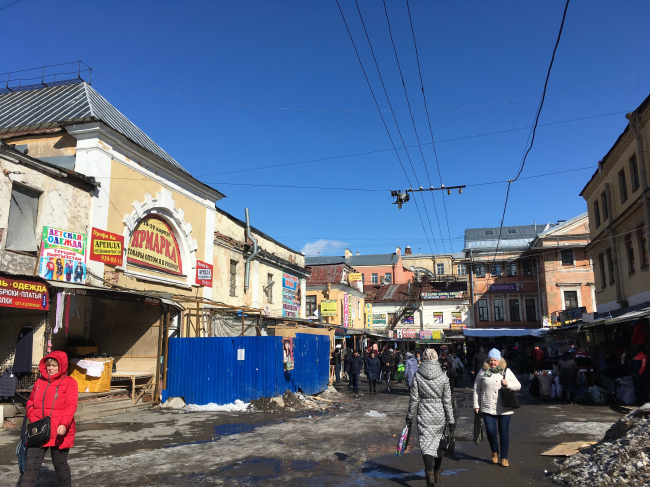 The inner space of Apraksin Dvor. March 2018. Photo: Elena Petukhova