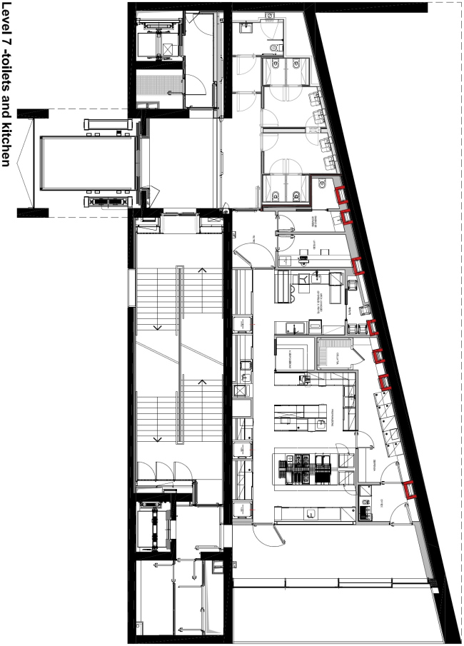 ������ Torre � ��������� ����� Prada � OMA