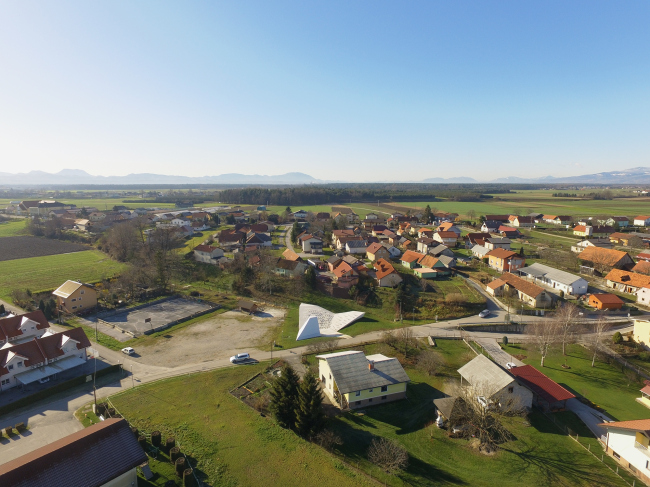 ������� � ������� ������, Enota. ���������� � Miran Kambič 