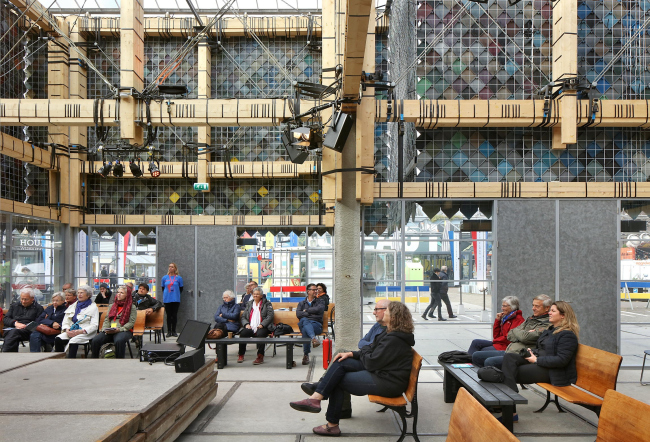 ��������� ���������, bureau SLA & Overtreders W. ���������� � Filip Dujardin