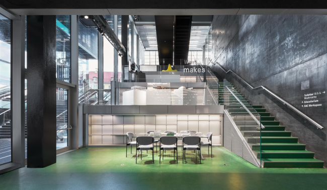 �������� BLOX. ����: Delfino Sisto Legnani & Marco Cappelletti � OMA