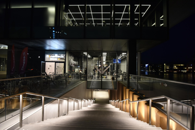 �������� BLOX. ����: Hans Werlemann � OMA