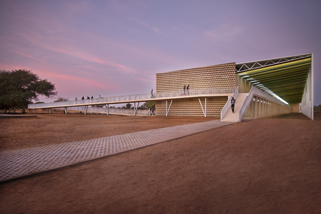 ������ ������������ ����� ������ ����� � Francesco Pinton