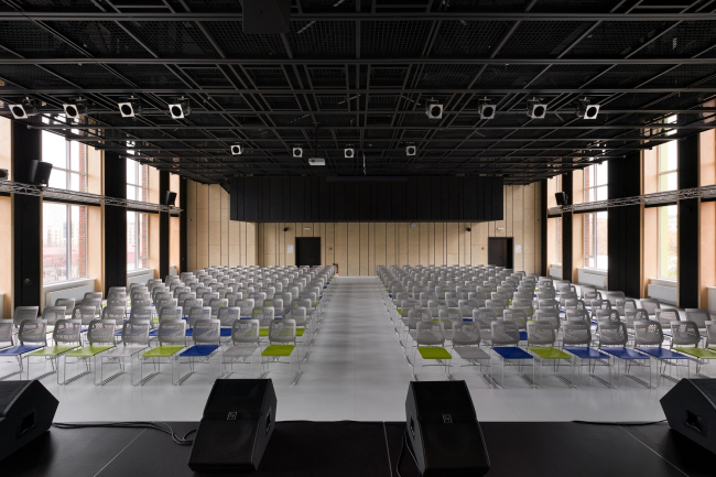 Multifunctional auditorium. Pechersk School International � Archimatika