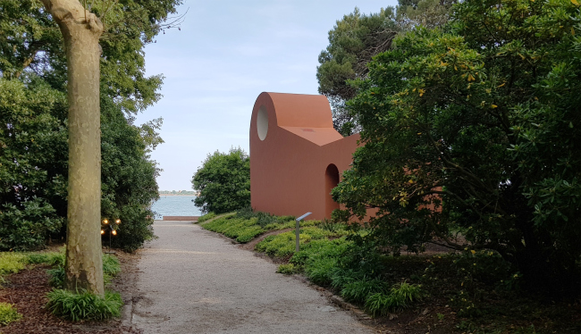 ������� ������ � ��� �����
�������� ������� / The Morning Chapel. ����������: ���� ����������, ����.��