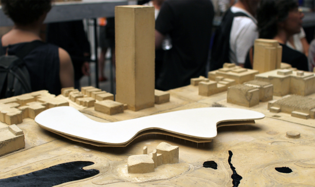 ����� LACMA, ������ ��� ���������� ���������; ���-�������, ���, ������. ������ ��������������, 2013. ������������ �����, �����. �������� ����������� Freespace, �������� ������ �������; ��������� ����� ��������. ����������: �.����������, ����.��