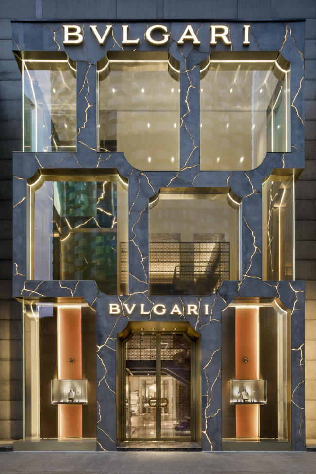 Магазин Bulgari в Куала-Лумпуре. Фото: Daria Scagliola, обработка: Stijn Brakkee