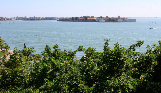 Laguna's view from the terrace on the top of the British pavilion. Photo: J. Tarabarina, archi.ru