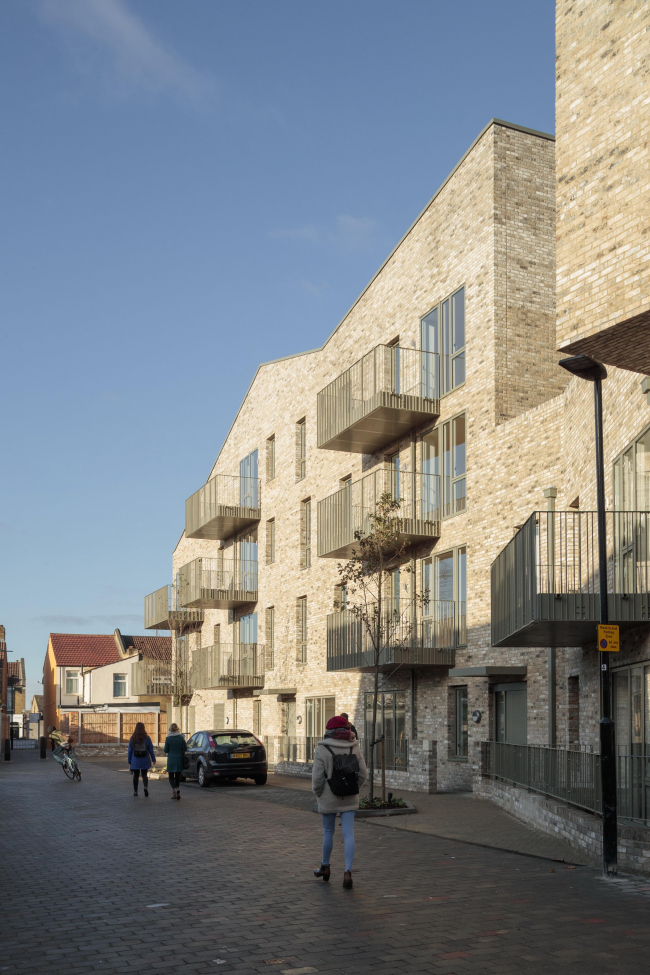 ����� ������ ���������-����. ���� � Tim Crocker