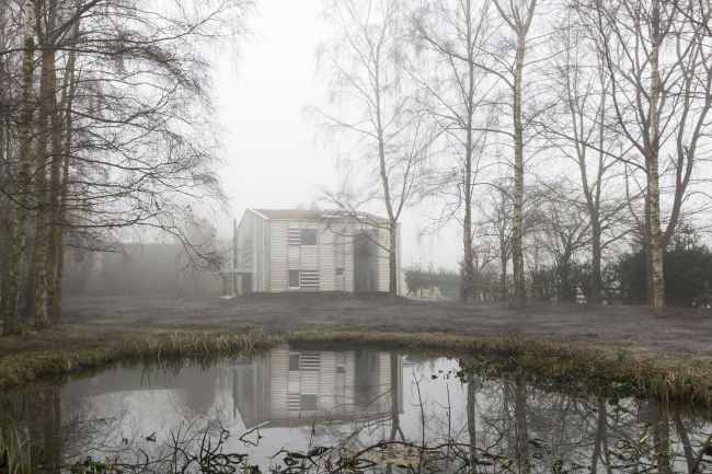 Old Shed New House, ����-�������. Tonkin Liu. ���������� � Greg Storrar