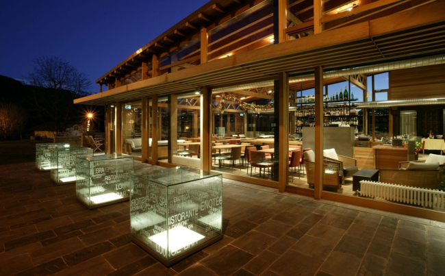 ����� Milano � ��������-�����-���������. ���� ������������� Mario Bonicelli Architetto and Partners