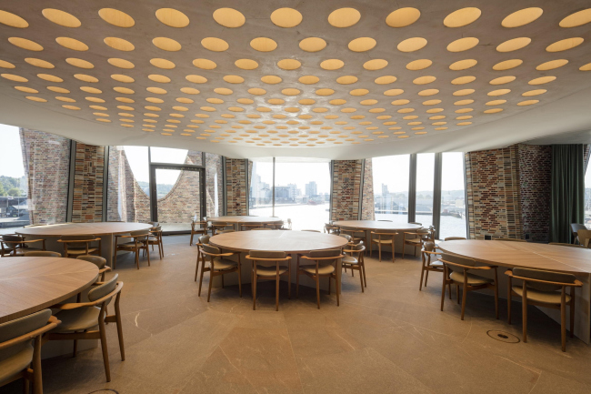Fjordenhus � ����-�������� �������� Kirk Kapital. ����: Anders Sune Berg � 2018 Olafur Eliasson