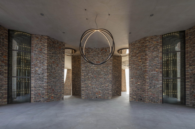 Fjordenhus  -  Kirk Kapital. : Anders Sune Berg  2018 Olafur Eliasson