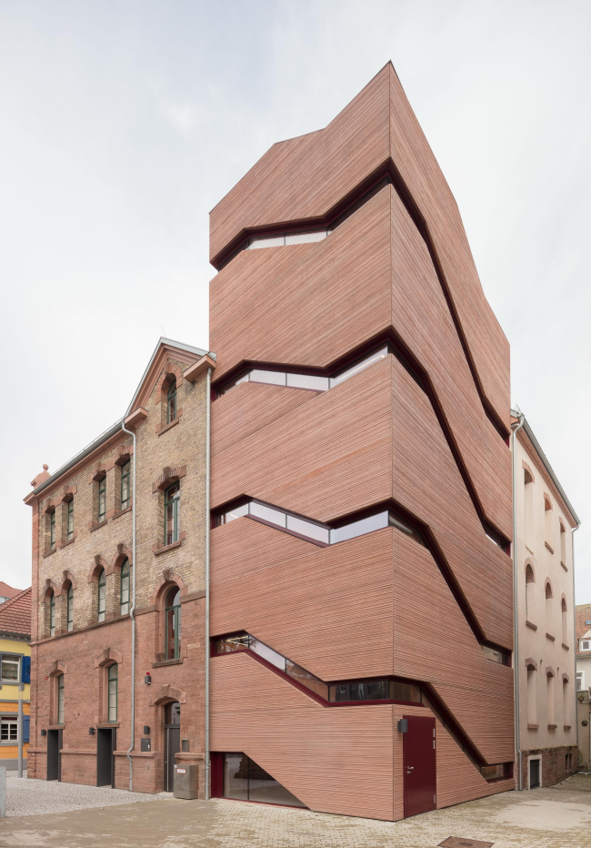 ����� ������������� � Thomas Bruns, Berlin