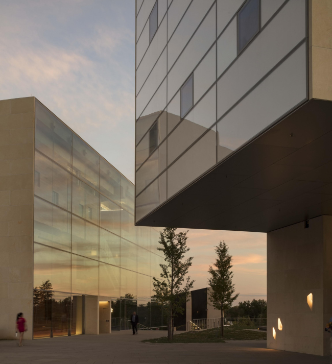 �������� �������� ������ ������������� ������������ � Paul Warchol