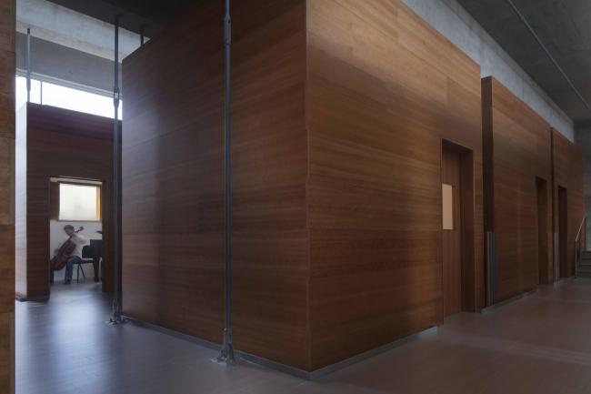 �������� �������� ������ ������������� ������������ � Paul Warchol