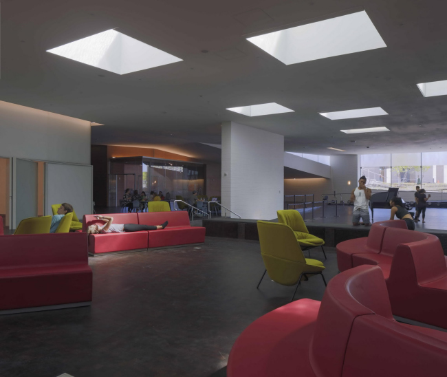 �������� �������� ������ ������������� ������������ � Paul Warchol