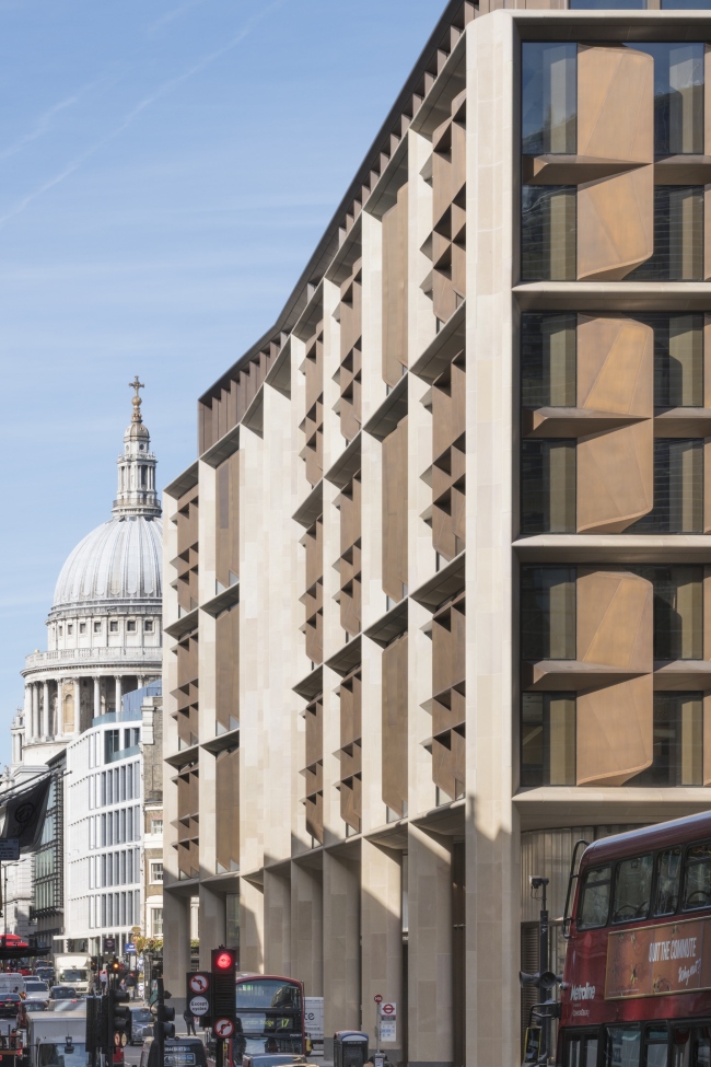  -  Bloomberg    Nigel Young / Foster + Partners