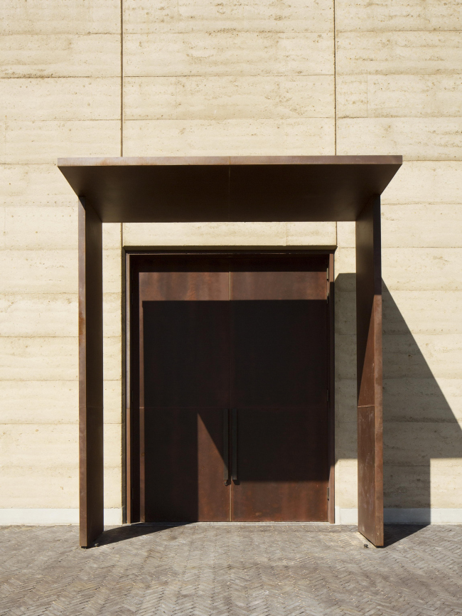 ��������� �������� � ���� � Lewis Kahn
