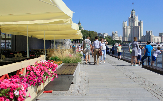 The Moskva River Embankment in the Zaryadye Park  Julia Tarabarina, Archi.ru, 08.2018