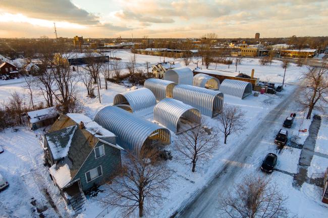 ����� �������� True North � �������� ������������� � Chris Miele