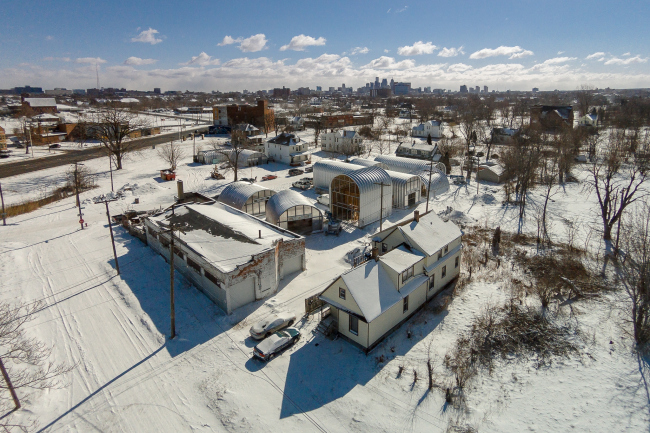 ����� �������� True North � �������� ������������� � Chris Miele