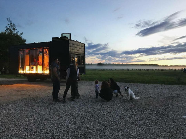 Kibitka ("The Wagon"). Project for the "Arkhstoyanie 2017" festival  A-GA. Photograph  Aleksey Naroditsky