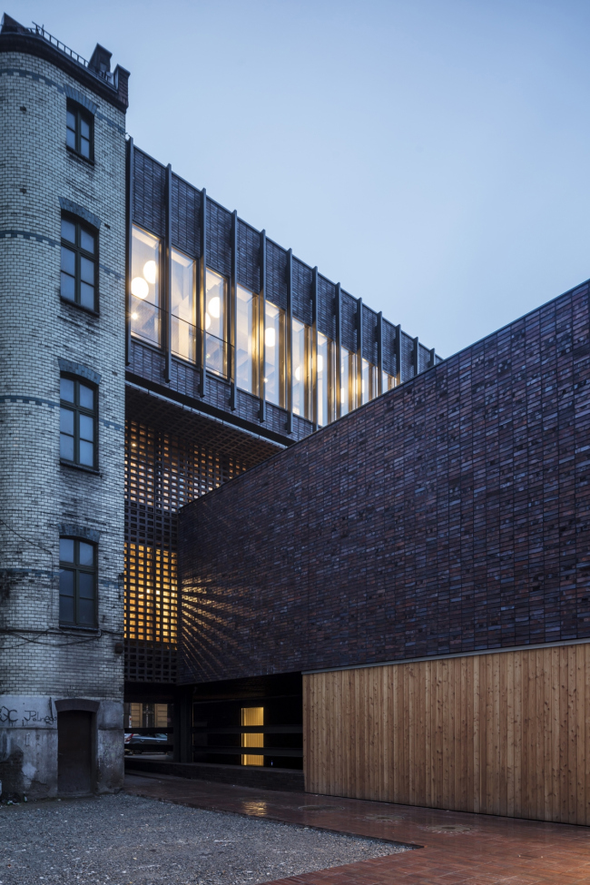 ��������� ����� � ����������� ���������� ������������ � Adrià Goula