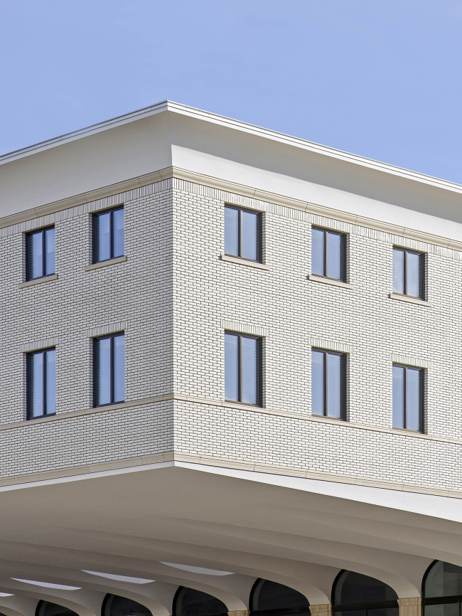 �������� Zuidblok. ���� � MWA Hart Nibbrig