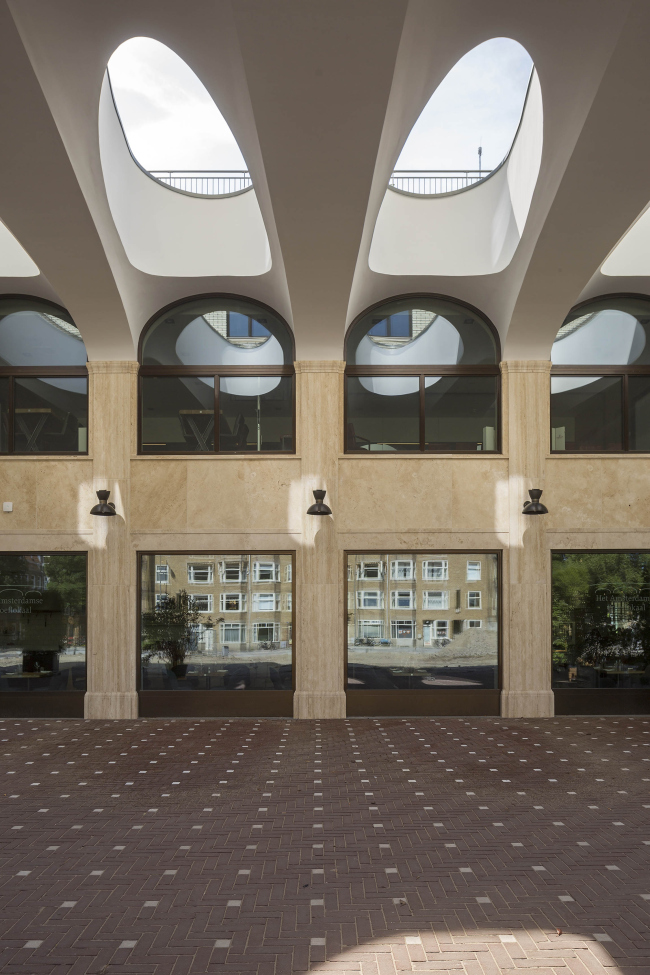 �������� Zuidblok. ���� � Luuk Kramer