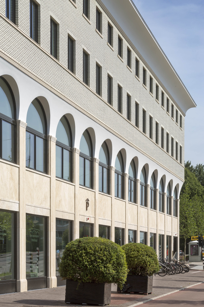 �������� Zuidblok. ���� � Luuk Kramer