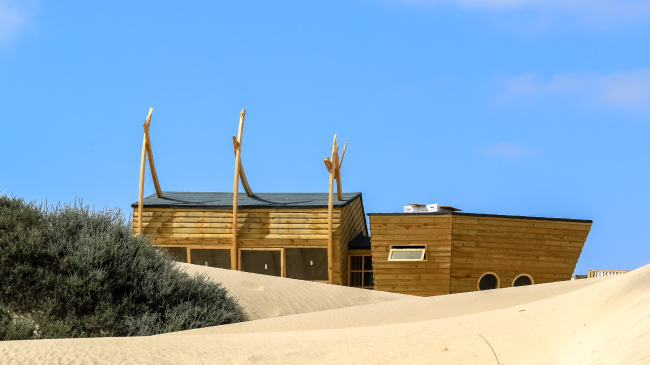 ����� Shipwreck Lodge. ���������� � Michael Turek. ������������� Nina Maritz Architects