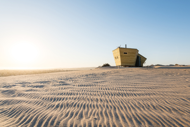 ����� Shipwreck Lodge. ���������� � Shawn van Eeden. ������������� Nina Maritz Architects