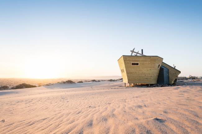 ����� Shipwreck Lodge. ���������� � Shawn van Eeden. ������������� Nina Maritz Architects