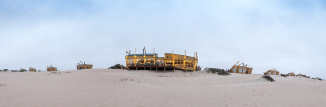  Shipwreck Lodge.   Shawn van Eeden.  Nina Maritz Architects