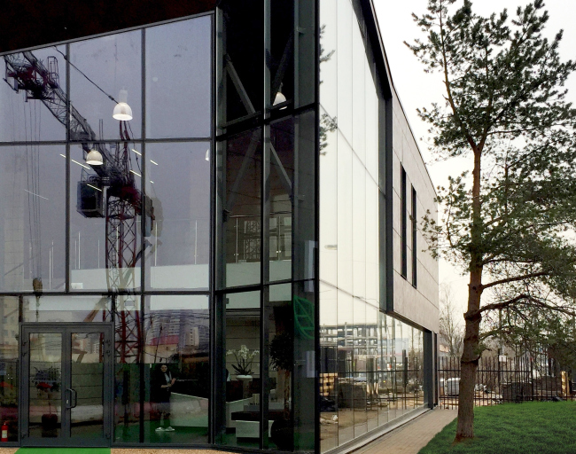 The sales office building of "Seliger City" residential complex � Architecturium