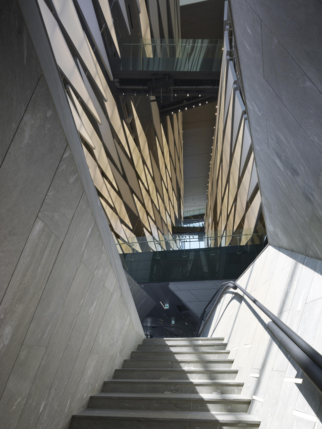 �������� Kolon One & Only Tower. ���� � Roland Halbe, ������������� Morphosis Architects
